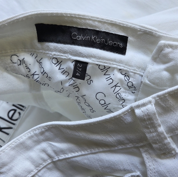 Calvin Klein Women's White Shape Jeans - Picture 5 of 12